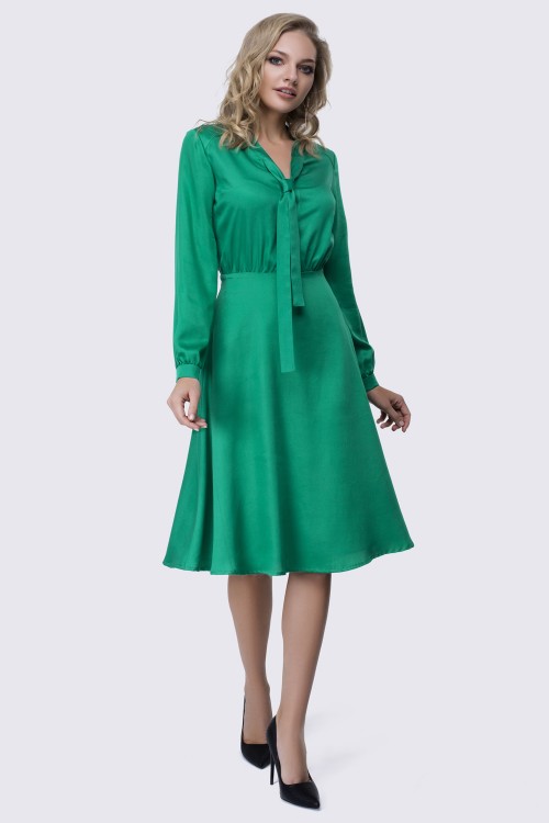 Платье ярко-зеленое